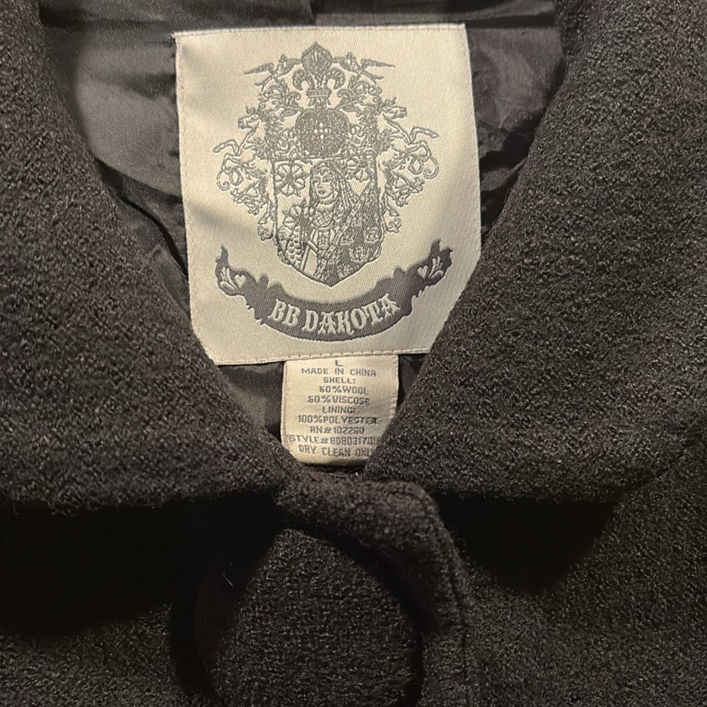 Vintage style black coat - Picture 2 of 11